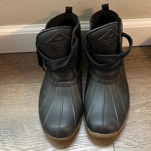 Women’s black Sperry duck boots